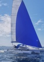Gennaker cote tribord avant legerement coupe 2 redim.jpg